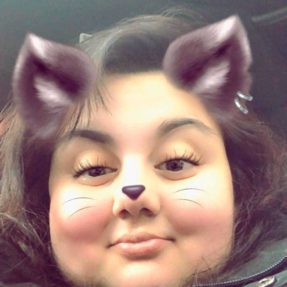 Meet your Posher, Elif